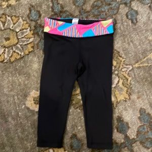 Little girls Ivivva capri leggings